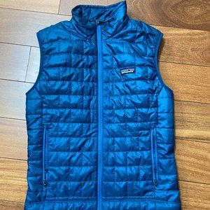 Patagonia Down Vest, Extra Small, Light Blue